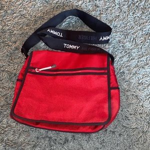 TOMMY HILIFIGER LAPTOP/CROSSBODY BAG UNISEX
